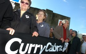Limpeza industrial do Curry Cabral em greve