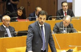 PCP volta a propor aumento do salário nos Açores