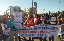 Grande adesão à greve nas empresas de distribuição