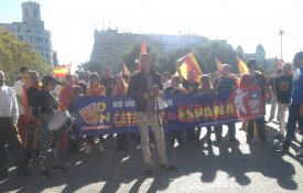 Extrema-direita espanhola sai à rua de braço dado com governantes