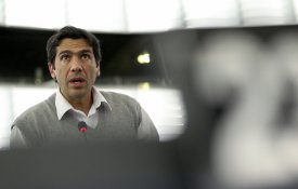 Parlamento Europeu constitui comissão de inquérito aos «papéis do Panamá»