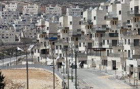 Ministro israelita propõe construir 67 mil fogos na Margem Ocidental