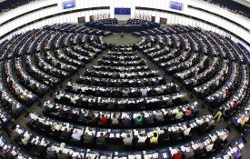  Parlamento Europeu pede rapidez na aplicação do mecanismo de saída da União Europeia