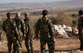 Exército Árabe Sírio preparado para atravessar o Eufrates