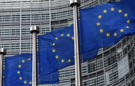 Bruxelas quer impor a Lisboa vigilantes das contas públicas