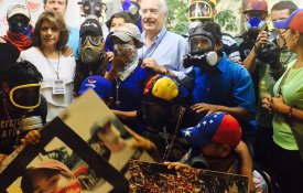 Fraude e irregularidades marcam plebiscito da oposição venezuelana