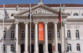 Trabalhadores do D. Maria II unânimes na adesão à greve geral