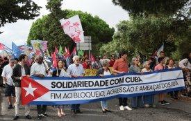 55 organizações exigem que Governo actue contra bloqueio dos EUA a Cuba