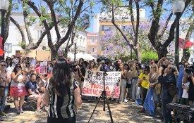 Algarve: «trabalho informal, horários desregulados, precariedade, sazonalidade»