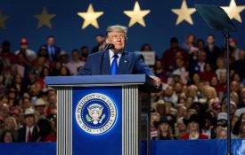 Trump faz promessa igual à do líder fascista da ficção distópica de Sinclair Lewis