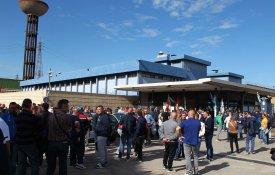 Trabalhadores da ex-Ilva, grande siderurgia europeia, exigem salvaguarda dos empregos