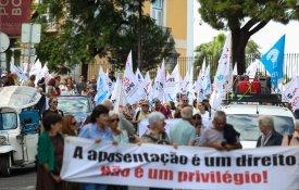 Fenprof exige explicações sobre cortes da CGA enquanto prepara iniciativa