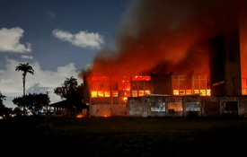 Incêndio em Laboratório. Polícia investiga ligações com eleitores de Flávio Bolsonaro