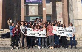 Estudantes em luta por condições dignas e investimento