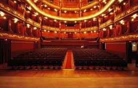 Também há precariedade no Teatro Nacional São João