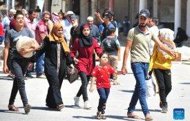Milhares de sírios regressam a casa após a saída dos terroristas de Daraa al-Balad