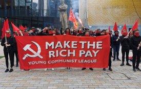 Aumentam os protestos na Europa por causa do custo de vida
