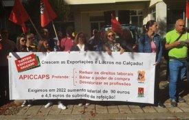 Concentração de dirigentes sindicais em frente à loja de Luís Onofre