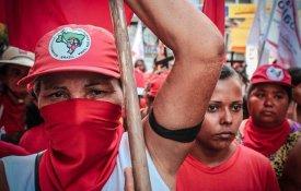 Mulheres Sem Terra mobilizam-se contra o agronegócio, a fome e as violências