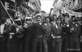 No Aljube, fotografia de Uliano Lucas sobre «Revoluções»