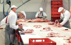 Trabalhadores do Matadouro Industrial do Cachão conquistam aumentos salariais
