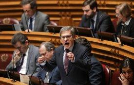 PS e PSD fogem à discussão de medidas para a floresta