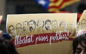 Número de líderes catalães presos sobe para 8 e Puigdemont é detido na Alemanha