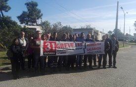 Amarsul totalmente paralisada em dia de greve
