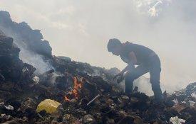 Mais de 330 mil toneladas de lixo acumuladas em Gaza, alerta ONU