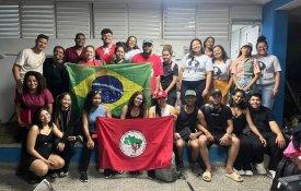 Jovens do MST em Cuba para concretizar o sonho de estudar Medicina
