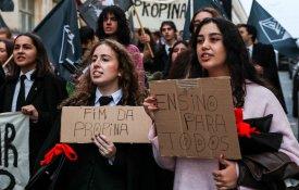Coimbra: nas ruas os estudantes atribuíram às propinas o fim como o seu fado