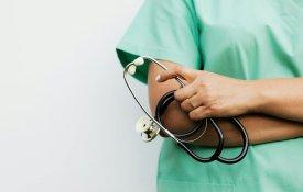 Enfermeiros do Hospital de Vila Franca dizem estar no limite físico e mental