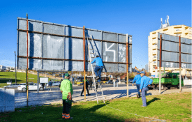 Entre liberdade democrática e a JCDecaux, Carlos Moedas escolhe a segunda