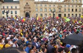 Trabalhadores colombianos vão para a rua defender direitos laborais