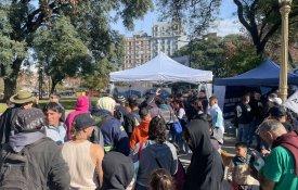 «Panelas populares» em Buenos Aires matam a fome e denunciam «modelo libertário»