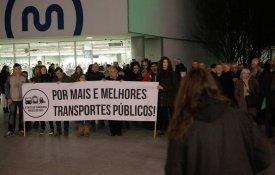«Falha o autocarro, falha o metro, falha o horário»
