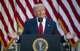 Por que é que Trump enviou os seus navios de guerra para a Venezuela?