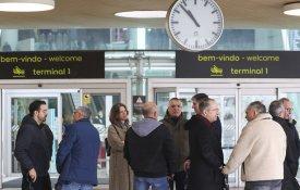 Polícias das fronteiras aéreas reclamam respostas do Governo
