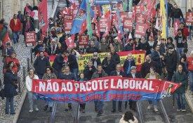Nas empresas e nas ruas «vamos construir uma grande greve geral», afirma CGTP-IN