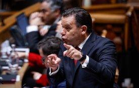 Governo tem no Chega o aliado para aprovar o pacote laboral