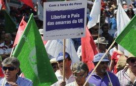Comunistas rejeitam legitimar sanções através de referendo