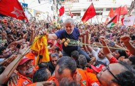 Deputados apelam à libertação de Lula