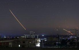 Um morto e três feridos em ataque israelita contra a Síria
