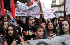 Milhares contra cortes na Educação e pelo direito ao trabalho