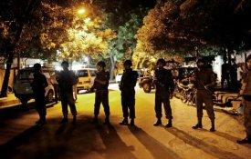 Ataque no Bangladesh causa dezenas de mortos