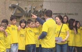 Suspeita de instrumentalização de alunos e famílias