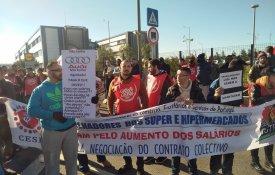 Grande adesão à greve nas empresas de distribuição