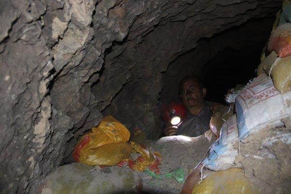 <p>Equipas de resgate trabalham numa mina de carvão que colapsou no dia de ontem nos arredores de Quetta, no Paquistão. Pelo menos 34 mineiros morreram no acidente e acredita-se que ainda haja trabalhadores presos no subsolo. 31 de Julho de 2026&nbsp;</p>
