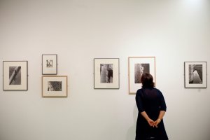 A colecção de fotografia, uma das mais significativas, não tem qualquer processo de classificação em curso. Exposição «Aparição - A Fotografia de Gerard Castello Lopes 1956-2006», no espaço BES Arte & Finanças, em Lisboa, inaugurada a 23 de Setembro de 2011