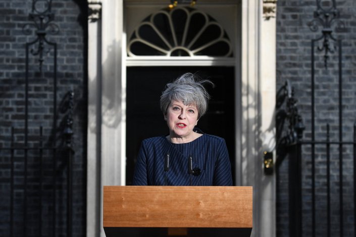 Theresa May, hoje, em Londres, durante o anúncio de eleições legislativas antecipadas